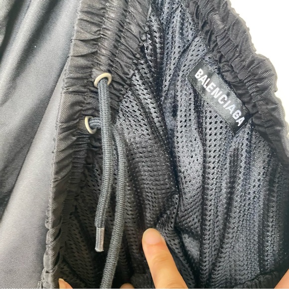 Authentic Balenciaga Drawstring Black Shorts Size Medium - Picture 5 of 16